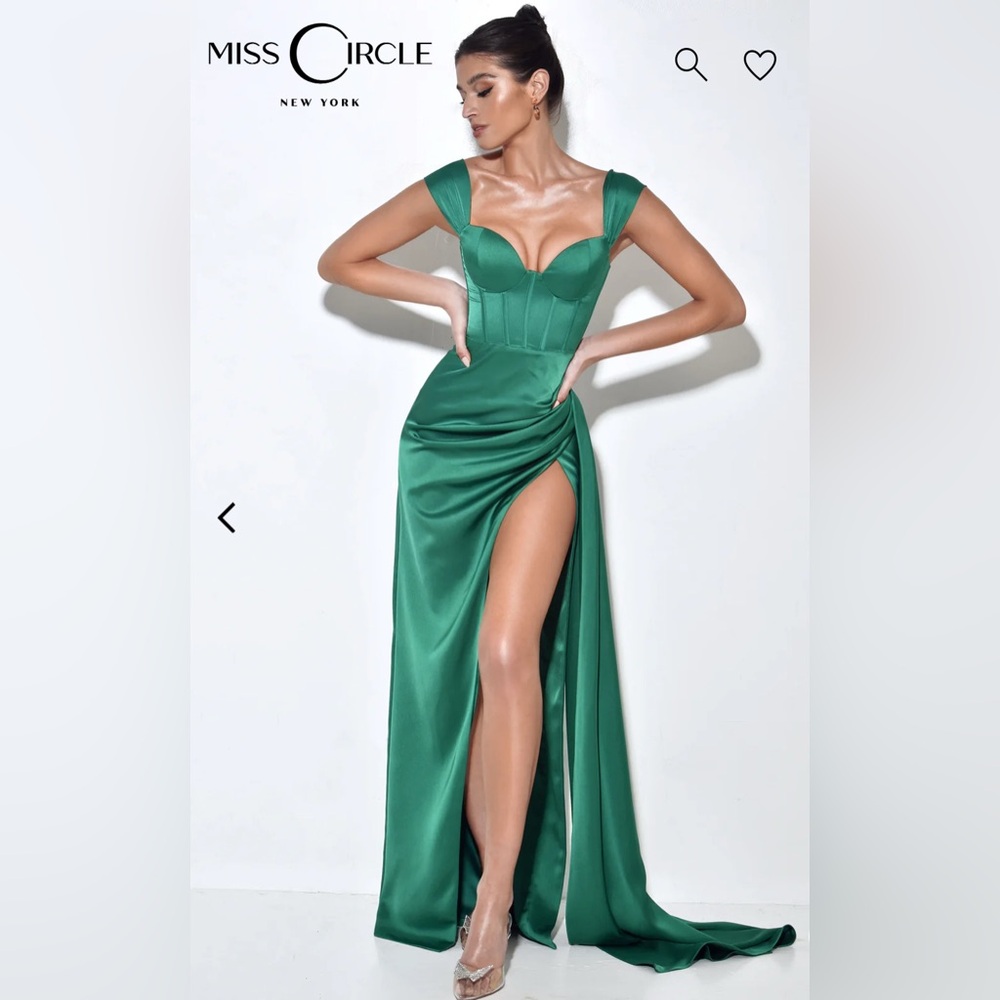 Zayda Green High Slit Corset Satin Gown - Picture 2 of 8